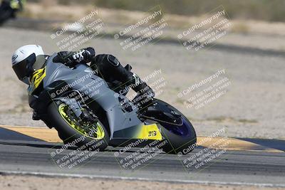 media/Apr-20-2025-CVMA (Sun) [[39090e8767]]/Race 5-Amateur Supersport Open/